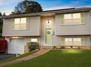 32 Lafayette Ave, Coatesville, PA 19320