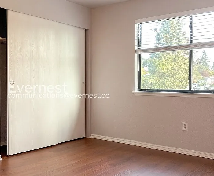 1033 SW 148th St #3 — Photo 14