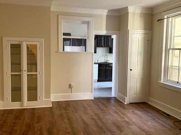 248 Bushkill St APT 1