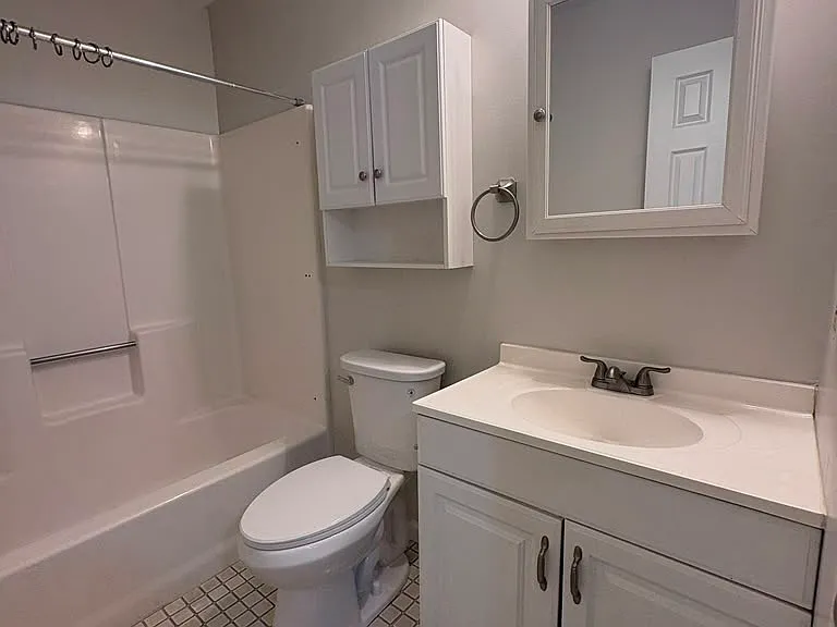 471 Whalley Ave #FF — Photo 11