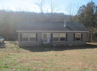 8 Lunar Ln, Holiday Island, AR 72631