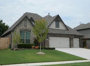 3618 S Fir Ct, Broken Arrow, OK 74011