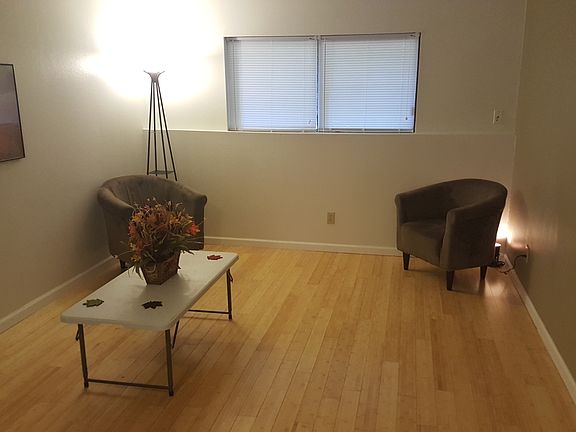 4th image of 818 Carrier Creek Blvd NE APT 102