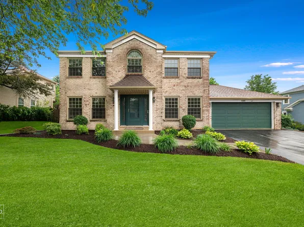 4488 Basswood Dr, Lisle, IL 60532