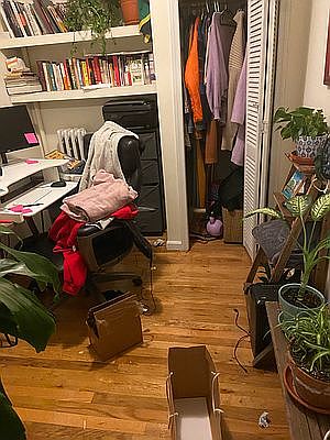 5th image of 223 13th St APT 14
