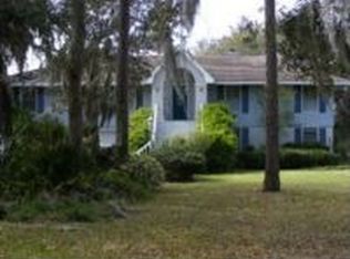 158 Point Peter Pl, Saint Marys, GA 31558