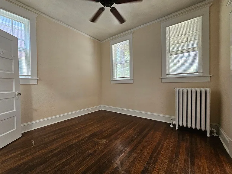 537 Washington Park — Photo 15