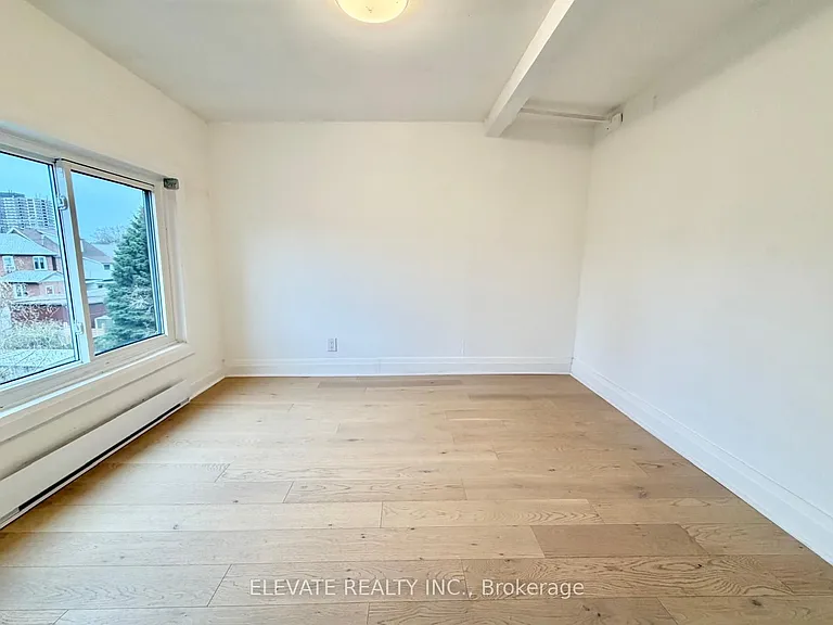 275 Lauder Ave #3 — Photo 16