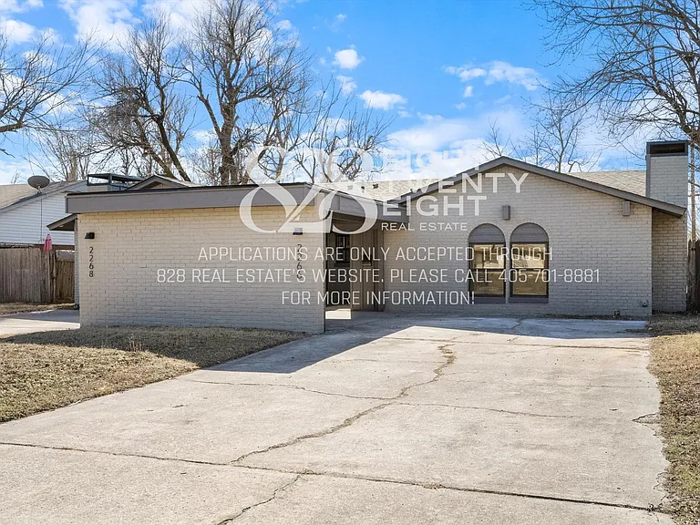 2266 Donna Dr — Photo 4