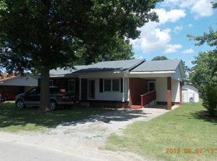 406 NW 4th St, Corning, AR 72422