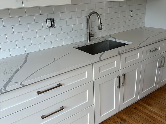 3rd image of 295 W Main St #295