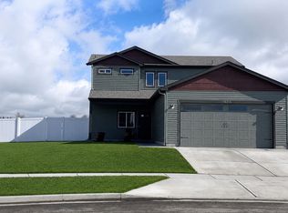 10311 W Salmonberry Rd, Cheney, WA 99004
