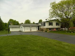 2368 Wonderland Dr, Mosinee, WI 54455