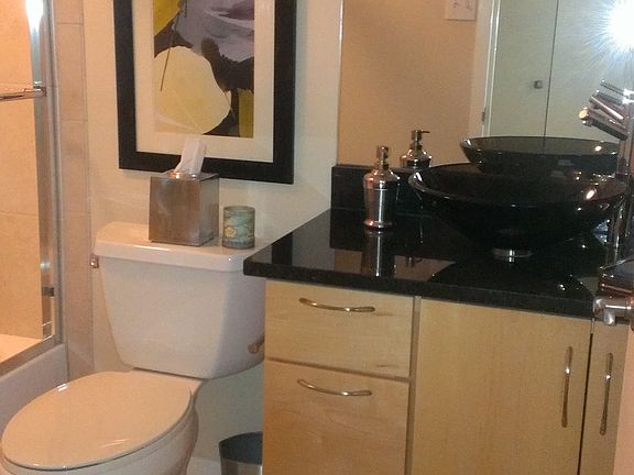 2nd image of 1637 Oakwood Dr #312