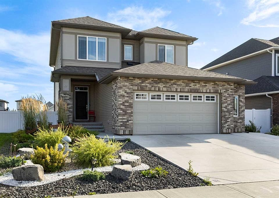 1st image of 158 W Amery Cres