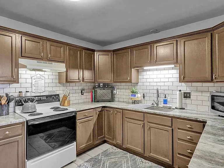 665 Walnut Tree Dr #665 — Photo 10