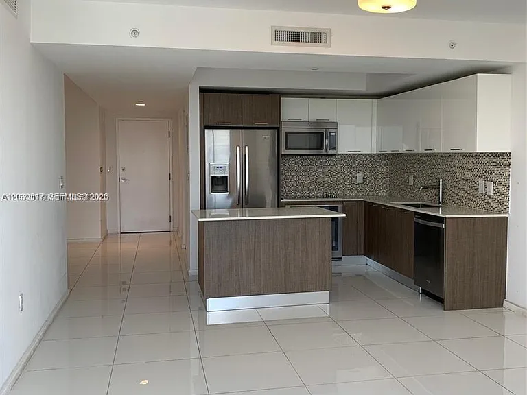 5252 NW 85th Ave #1104 — Photo 3