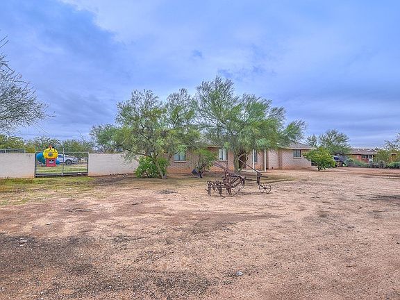 3rd image of 22633 N 83rd Ave