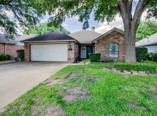 304 Bowie St, Forney, TX 75126