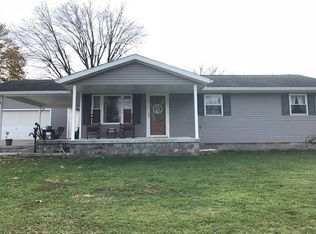 72 Halley Dr, Zanesville, OH 43701
