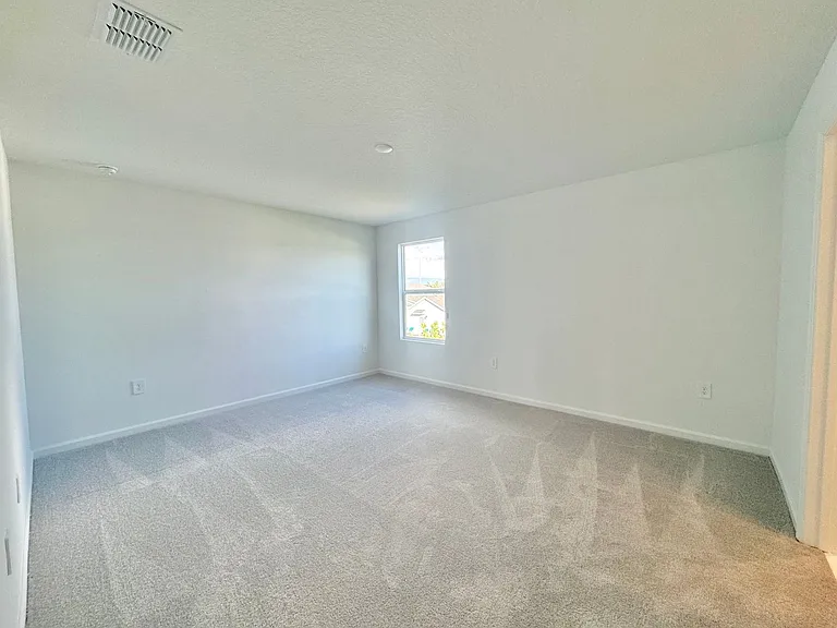 1938 Sarah St — Photo 15