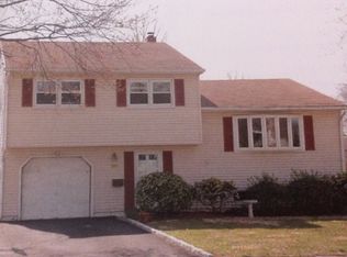 29 Wilson St, Middlesex, NJ 08846