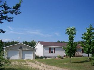 4173 Sherwood Oaks Dr, Cheboygan, MI 49721