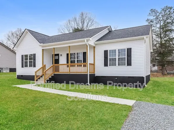 408 N Smith St, Liberty, NC 27298