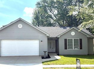 710 N Wayne St, Warren, IN 46792