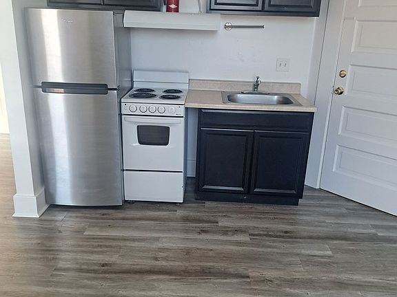3rd image of 129 N Cortez St #325