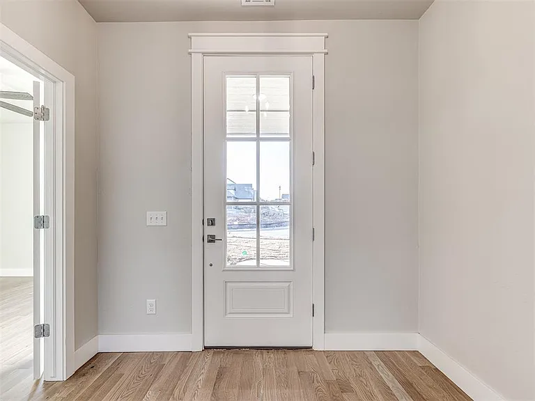 4308 Luke Ln — Photo 4
