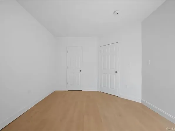 6 Stewart Pl #2, Yonkers, NY 10701