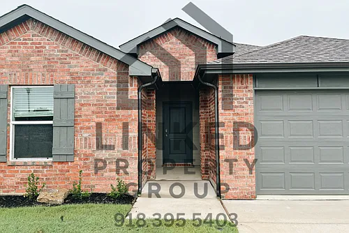 2013 E Urbana St Photo 1
