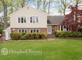 74 Bogart Ave, Port Washington, NY 11050