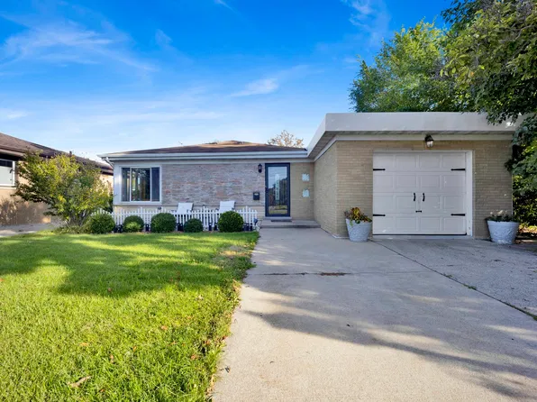 1520 Oakton St, Park Ridge, IL 60068