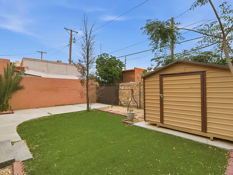 1310 E San Antonio Ave — Photo 20