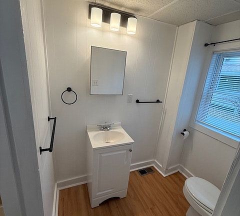 5th image of 66 School St #5
