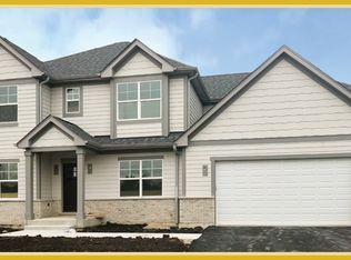 777 Richwood Ave, Elgin, IL 60124