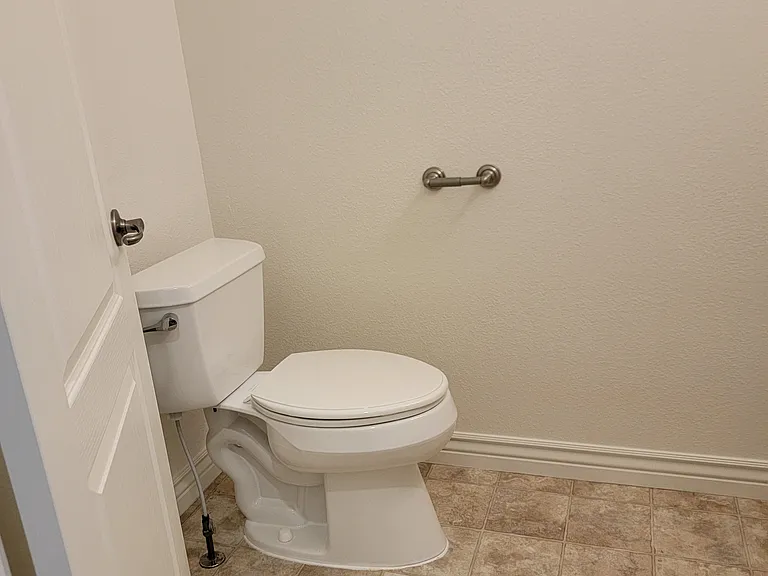 2880 W Ravenna St — Photo 65