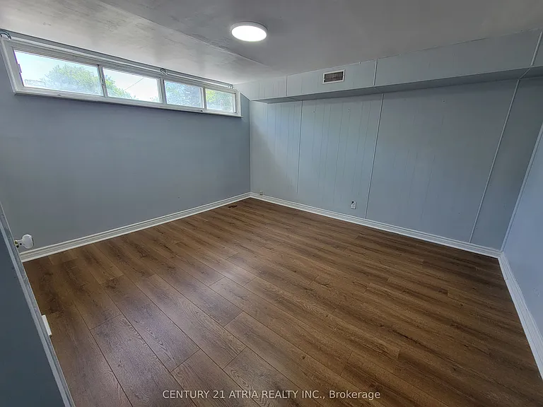 339 Taylor Mills Dr N #BASEMENT — Photo 12