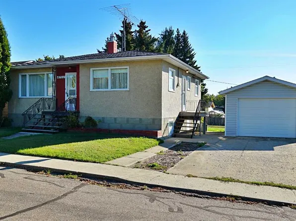 4703 W 49th St, Myrnam, AB T0B 3K0