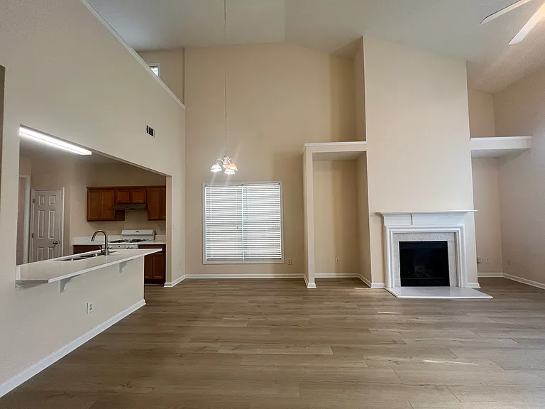 2233 Worrall Hill Dr — Photo 8