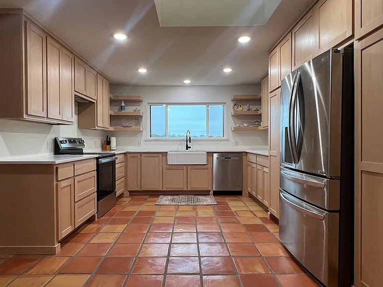 5105 Circle Ridge Dr W — Photo 1