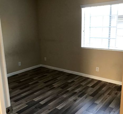 5th image of 555-103 E Olive Ave #3