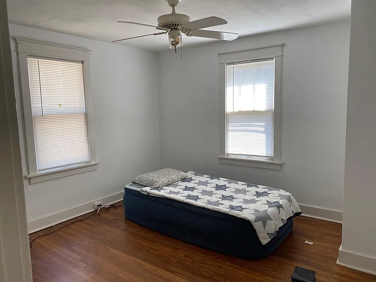 2312 Hilton Ave — Photo 6