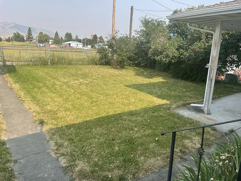 425 Home Addition Dr — Photo 17