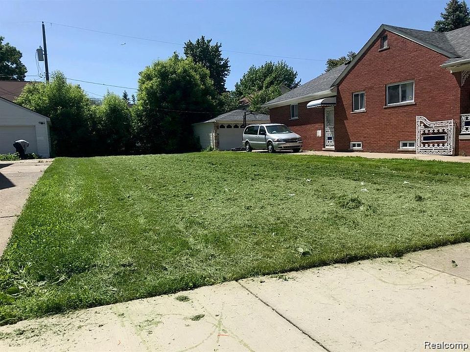 2nd image of 7527 Mead St