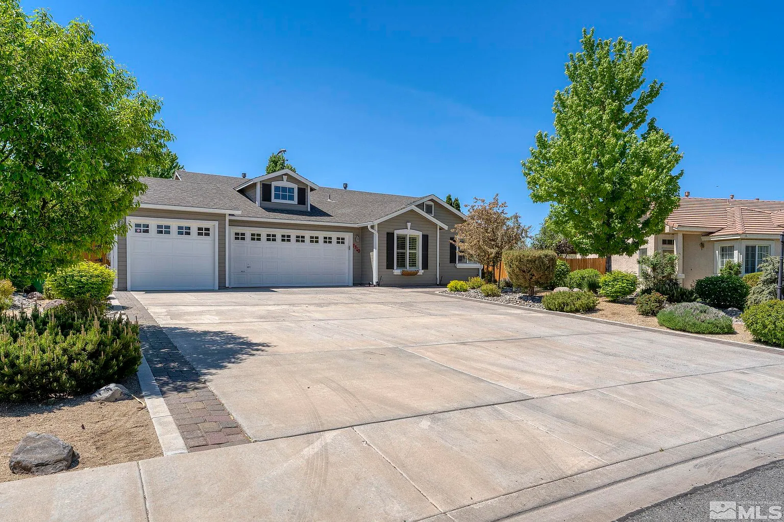 7710 Cerritos Cir photo 1