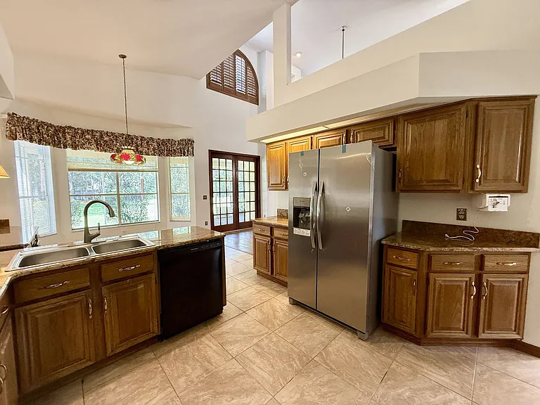 124 Estates Cir — Photo 9
