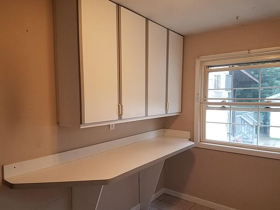 3rd image of 10192 Chesterfield Dr